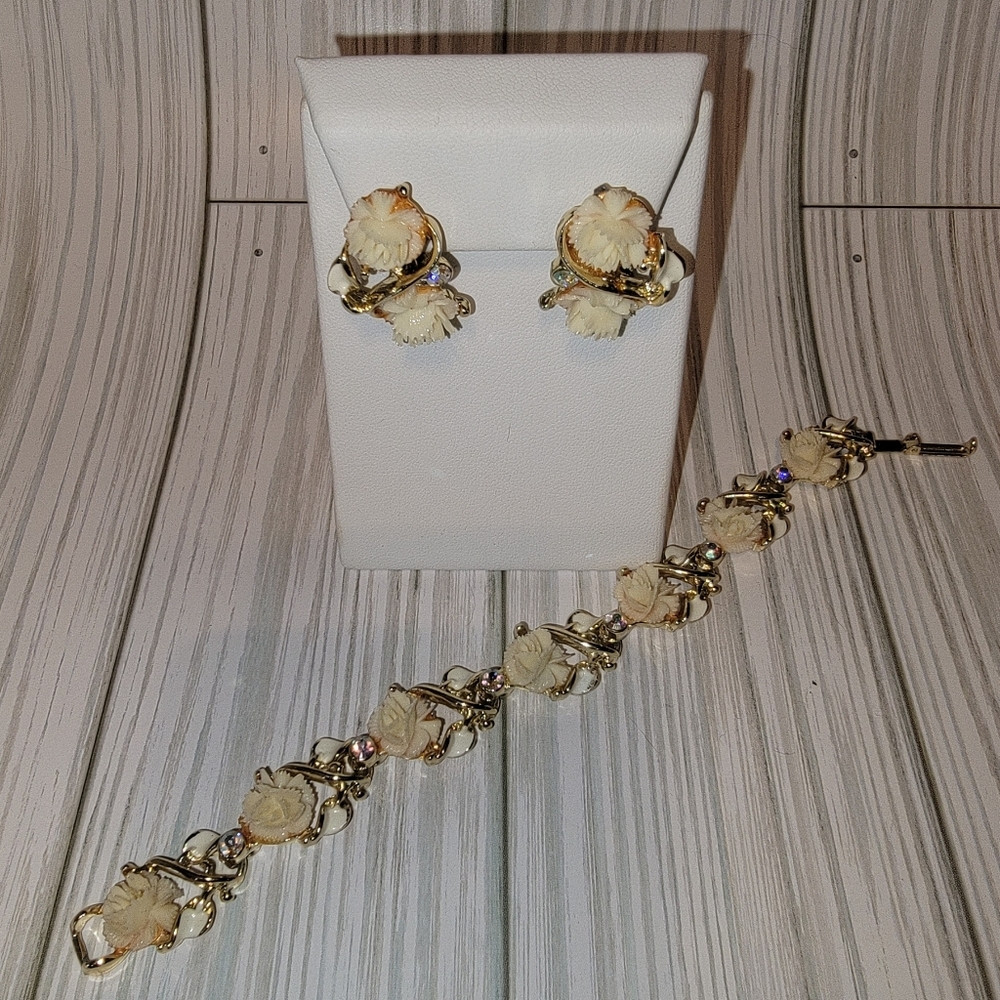 Vintage Cream Floral Enamel Rhinestone Bracelet Clip On Earrings Set
